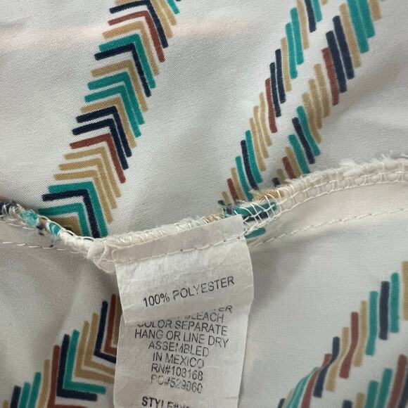 Full Tilt Chevron Stripe Print Strappy Back V Neck Tank Top ivory green brown - Picture 5 of 5